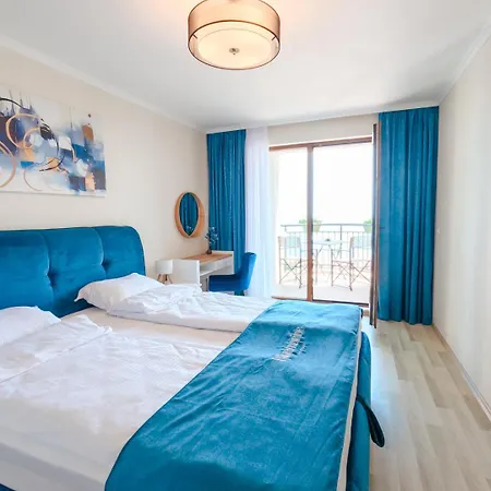 Blue Marine Apartment, Complex Carpe Diem Balchik, Free Parking Apartamento *