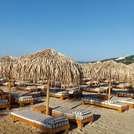 Blue Marine Apartment, Complex Carpe Diem Balchik, Free Parking *