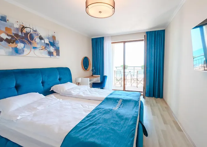 Blue Marine Apartment, Complex Carpe Diem Balchik, Free Parking شقة *