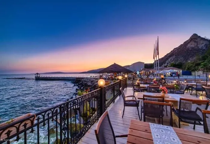 Blue Marine Apartment, Complex Carpe Diem Balchik, Free Parking شقة